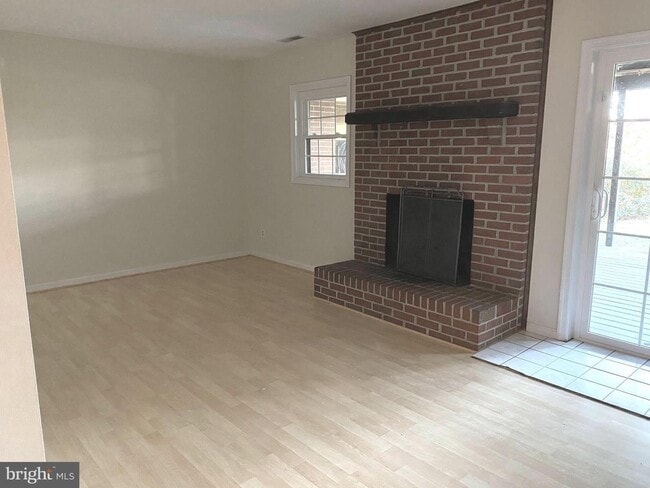 Building Photo - Beautiful 3bd 2.5bth updated home in the desired Copperfield at Five Farms.