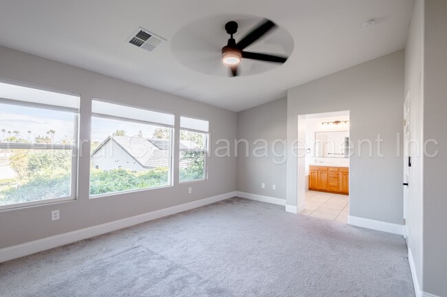 Building Photo - 4 Bedroom/3 Bath Home with Solar, Pool and...
