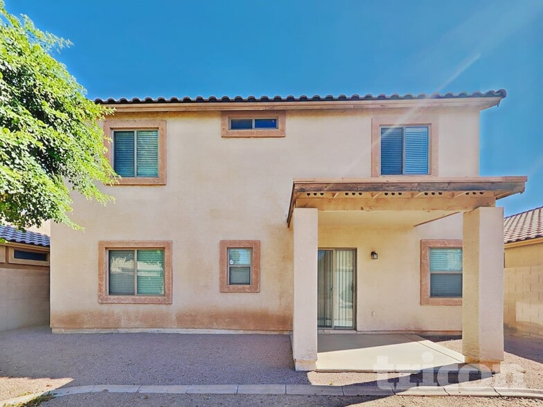 Building Photo - 43371 W Elizabeth Ave