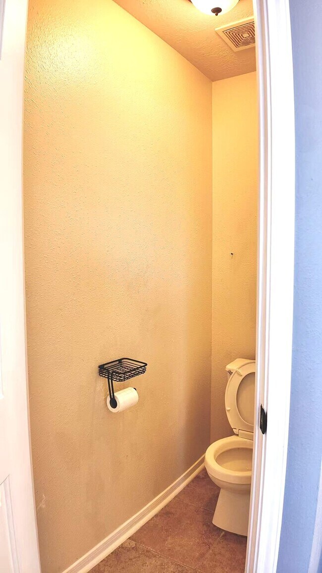 Building Photo - 3118 Flatwood Ct