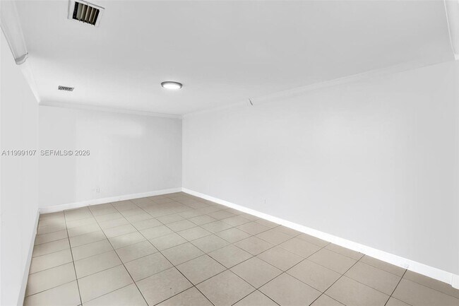 Building Photo - 17532 NW 61st Ct N