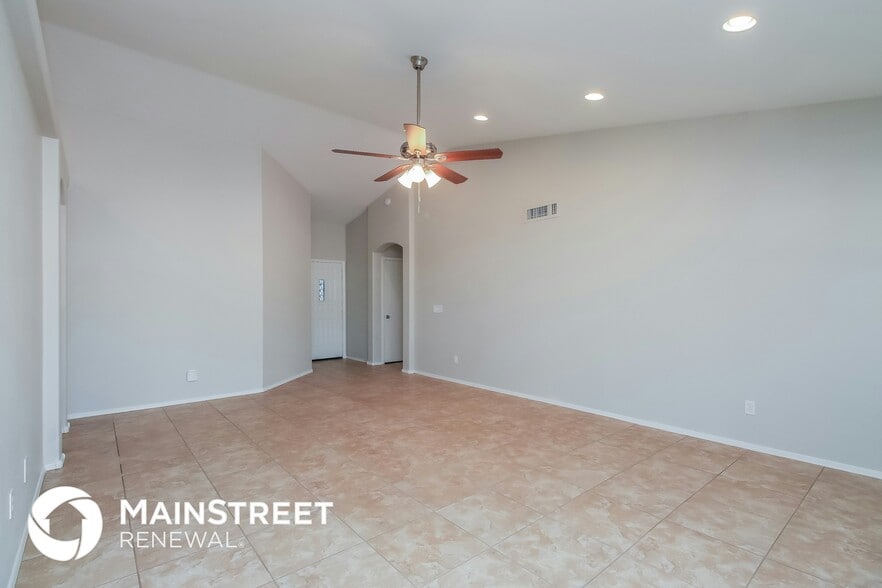 Building Photo - 153 S Orlando