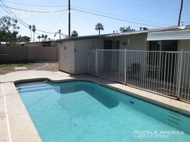 Building Photo - NO HOA!