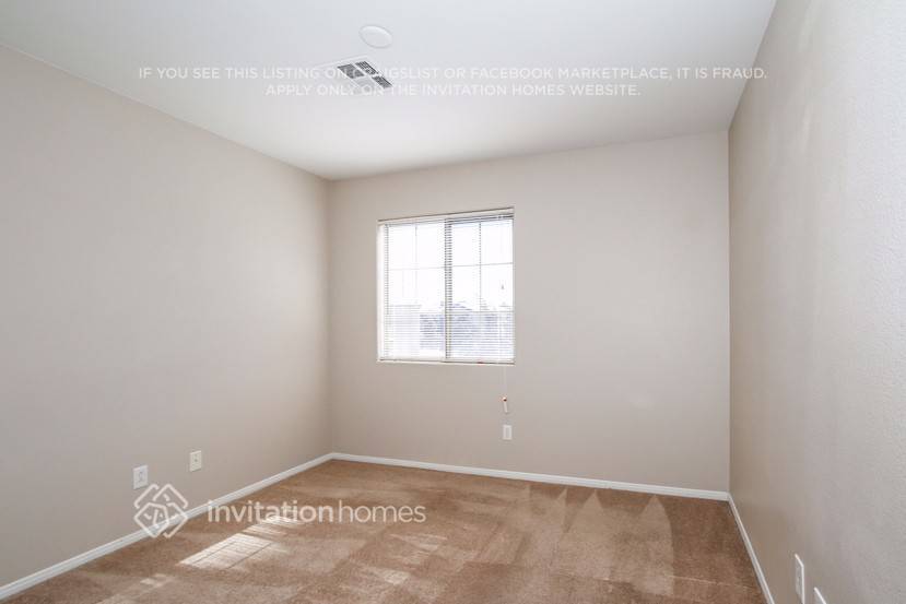 Building Photo - 727 Piercey Ct