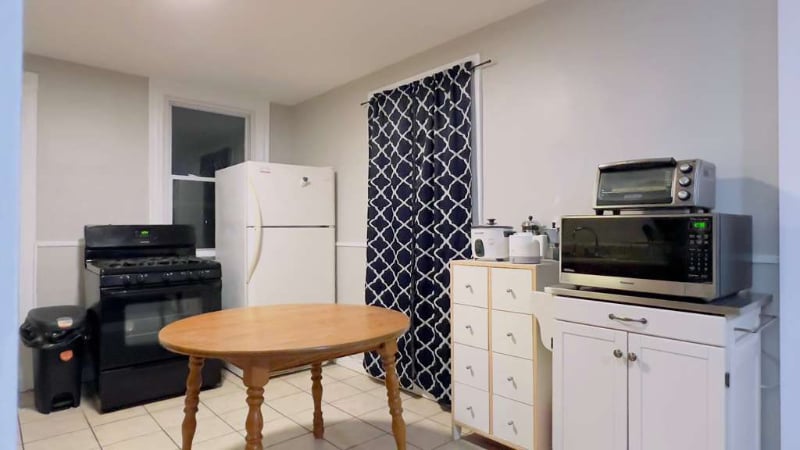 Building Photo - 197 Brooks Ave