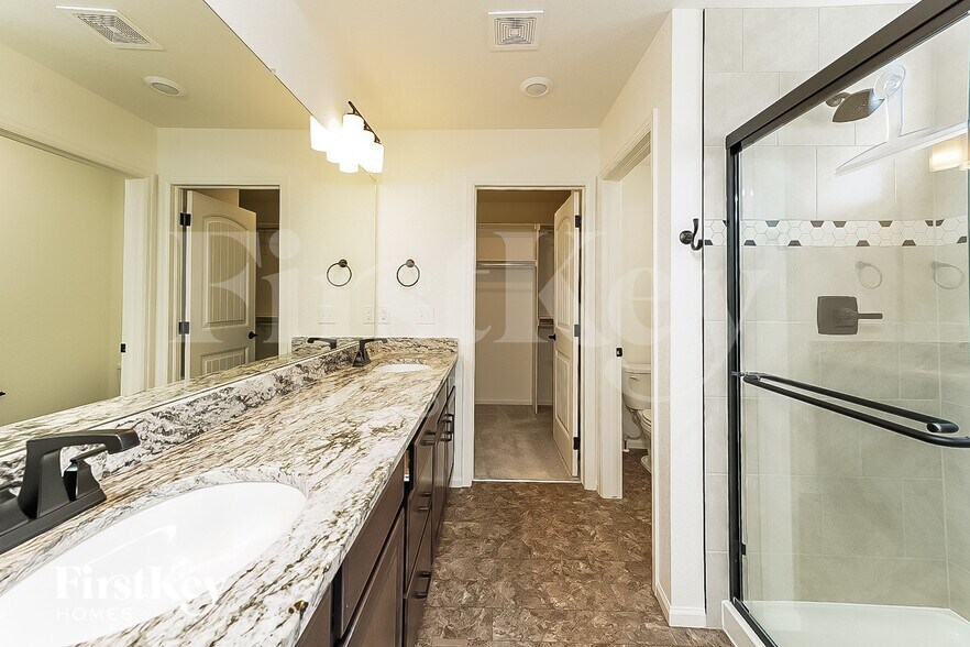 Building Photo - 10073 Yampa Ct