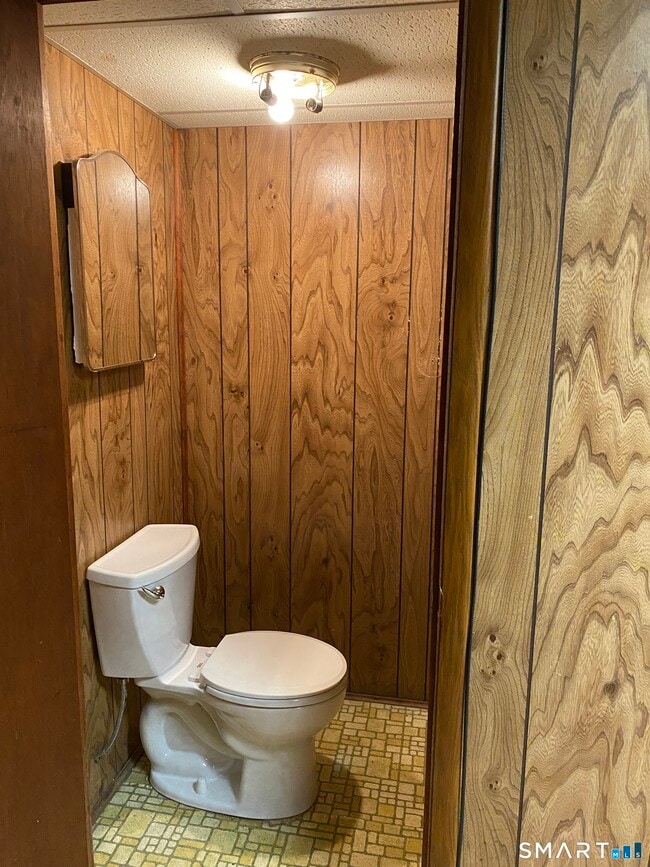 Building Photo - 27 Jerry Rd