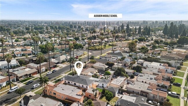 Building Photo - 3945 S Norton Ave