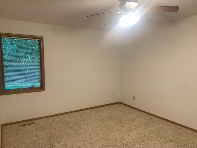 Building Photo - 1105 W North Water St