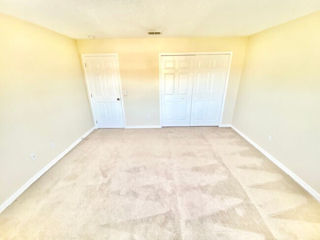 Building Photo - 729 Tuten Trail