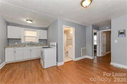 Building Photo - 108 Sylvania Ave