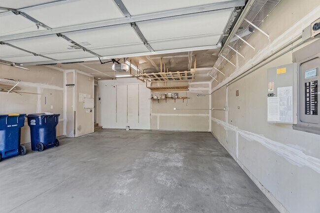 Building Photo - 15612 Float Ct