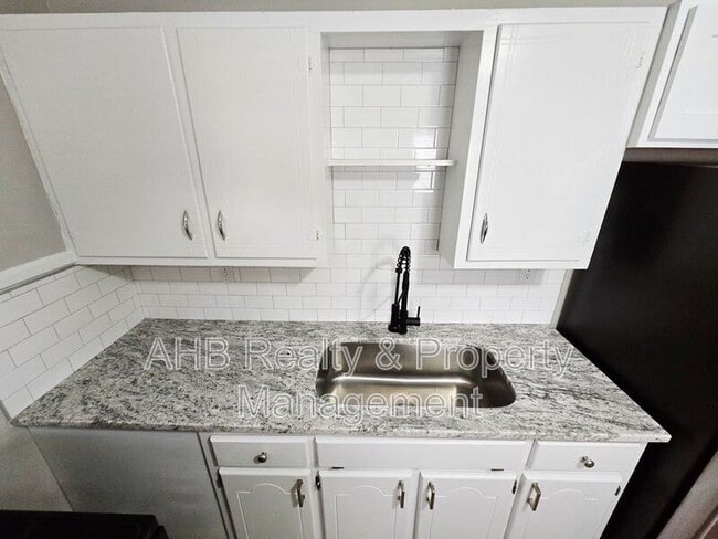 Building Photo - 1218 Franklin St