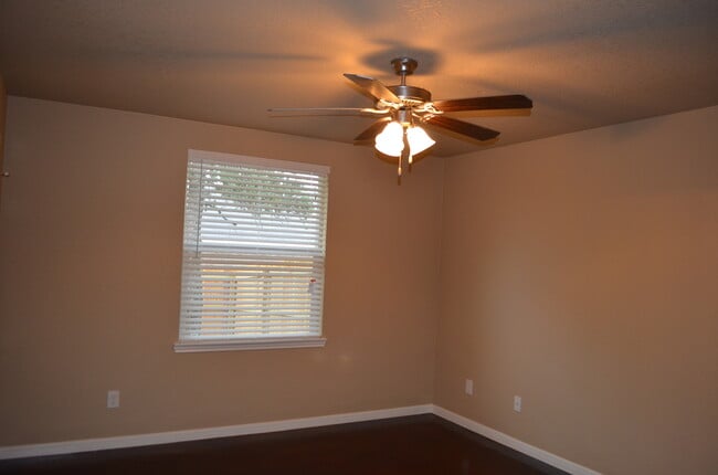 Building Photo - 1613Pontotoc