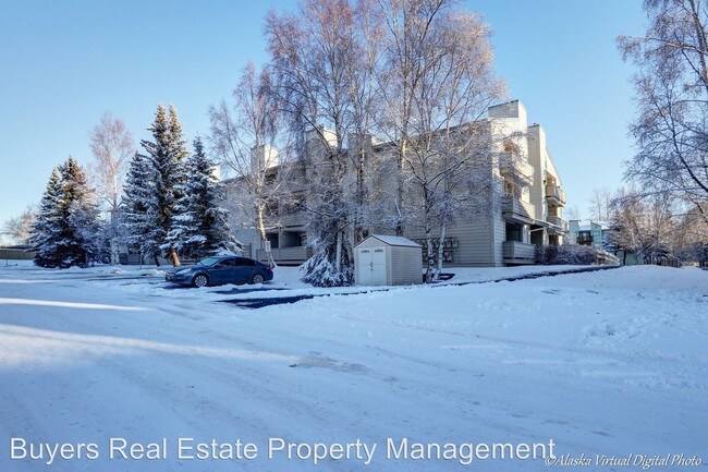 Building Photo - 1540 Russian Jack Dr