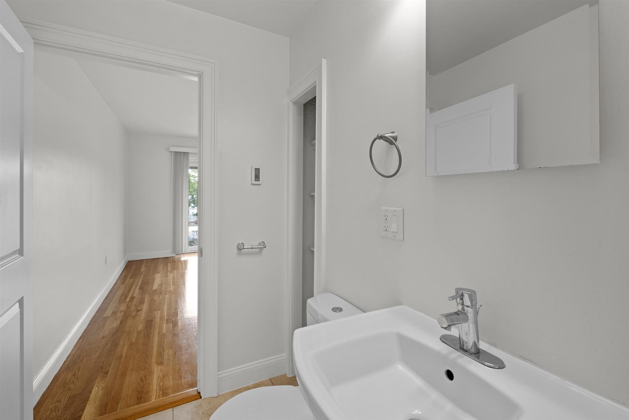 Building Photo - 134 Summer St