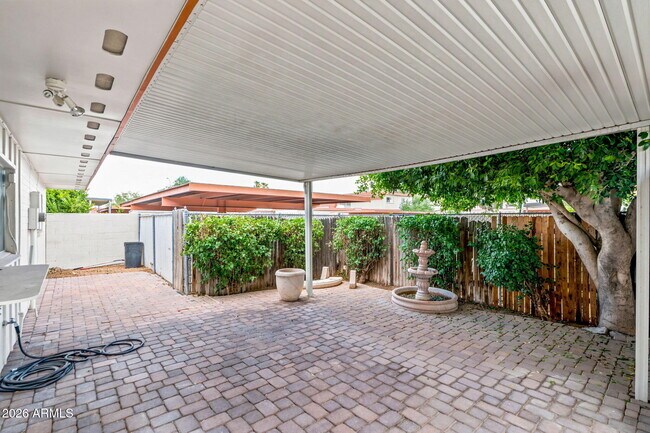 Building Photo - 7849 N 49th Ave