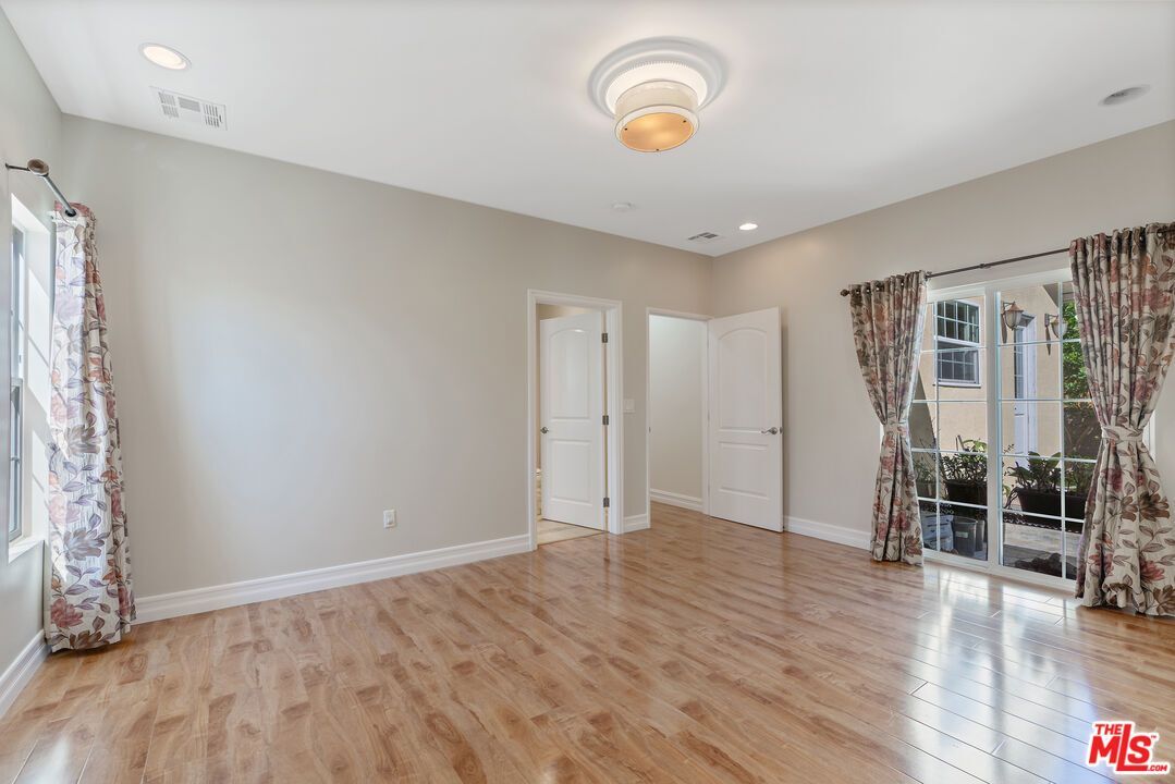 Building Photo - 6378 Bertrand Ave