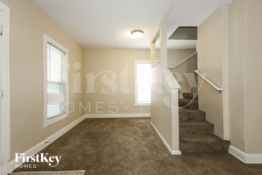 Building Photo - 609 North Ave