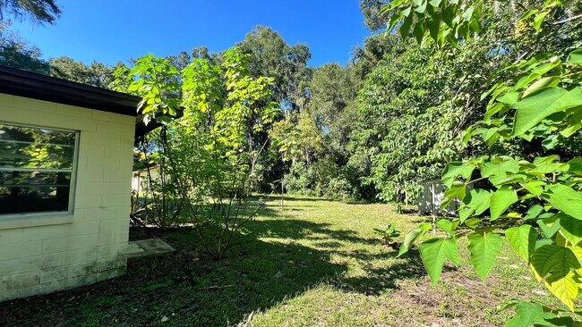 Building Photo - Beautiful 3 Bedroom, 1.5 Bathroom Home in Deland!!