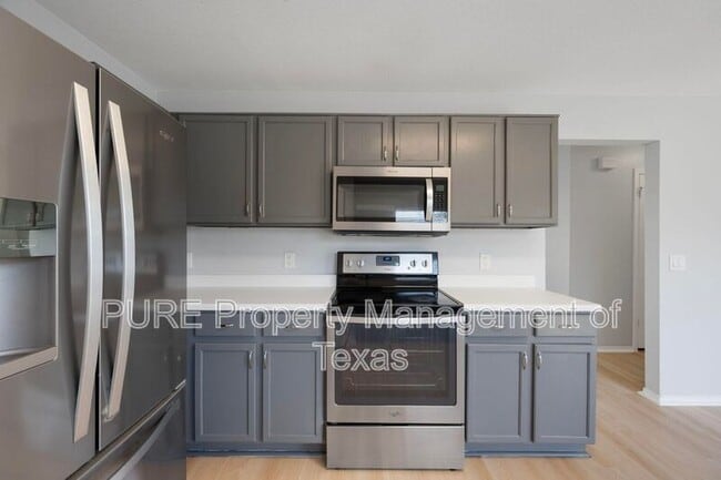 Building Photo - 906 Low Brim Cove