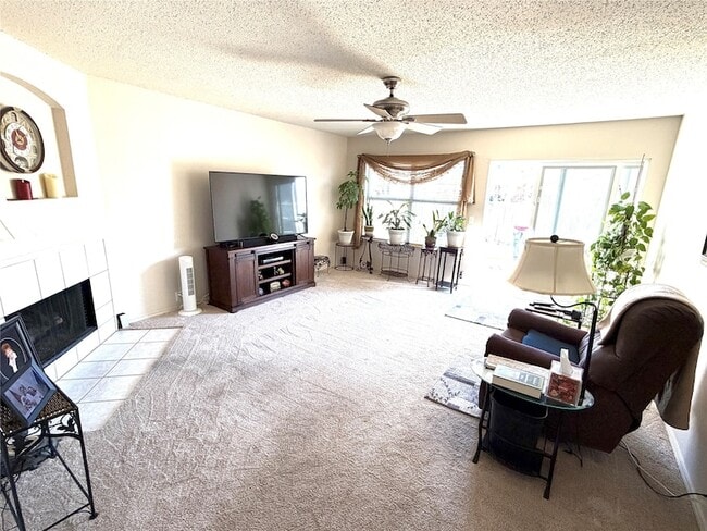 Building Photo - 1203 Mallard Dr