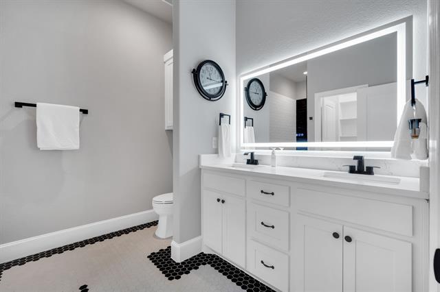 Building Photo - 209 Cody Hunter