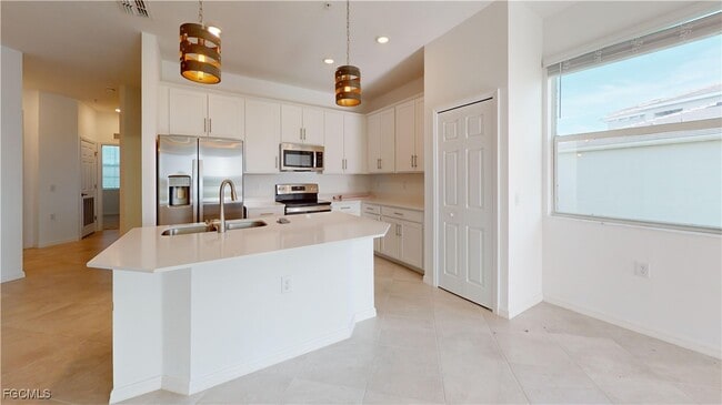 Building Photo - 43997 Boardwalk Loop