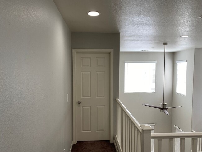 Building Photo - NW!!! 4 bedrooms!!! Pool and Spa!!! All ti...