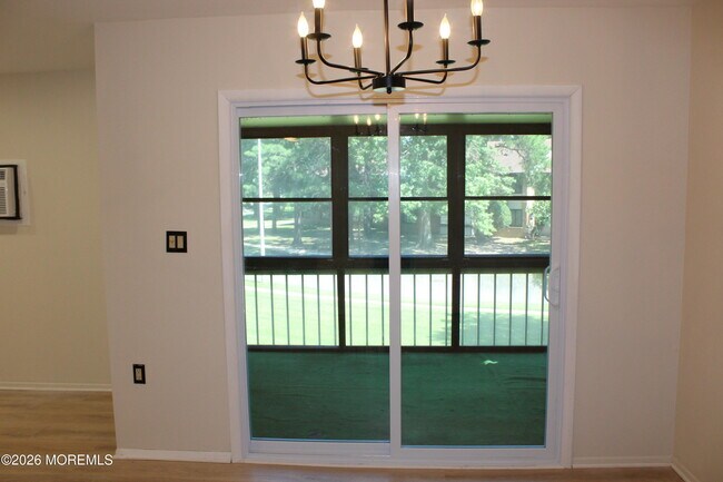 Building Photo - 7 Pine Cluster Cir