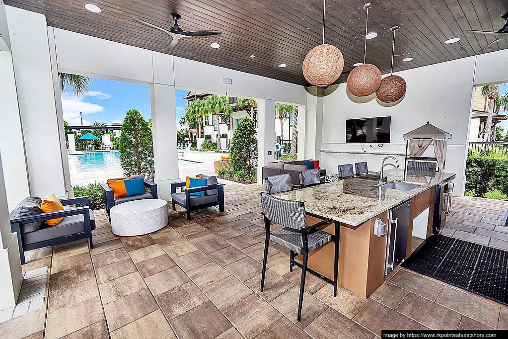 Building Photo - 2423 Areca Palm Dr