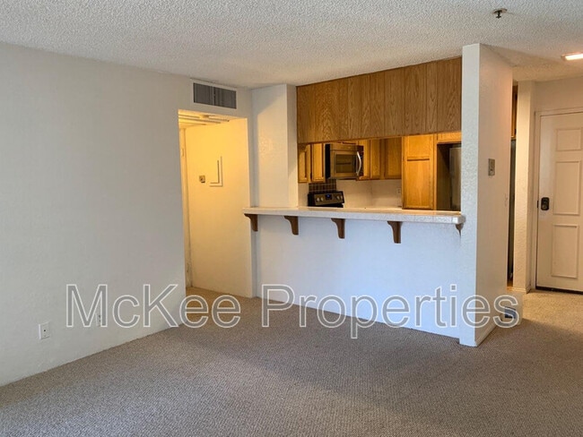 Building Photo - 5645 Friars Rd