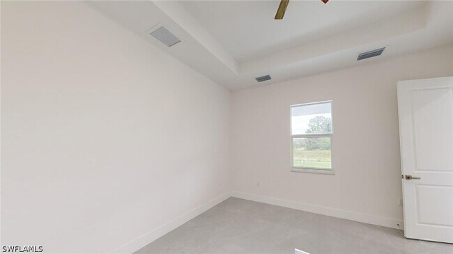 Building Photo - 6050 Stratton Rd