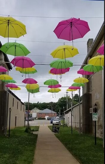 Building Photo - 43 E Main St