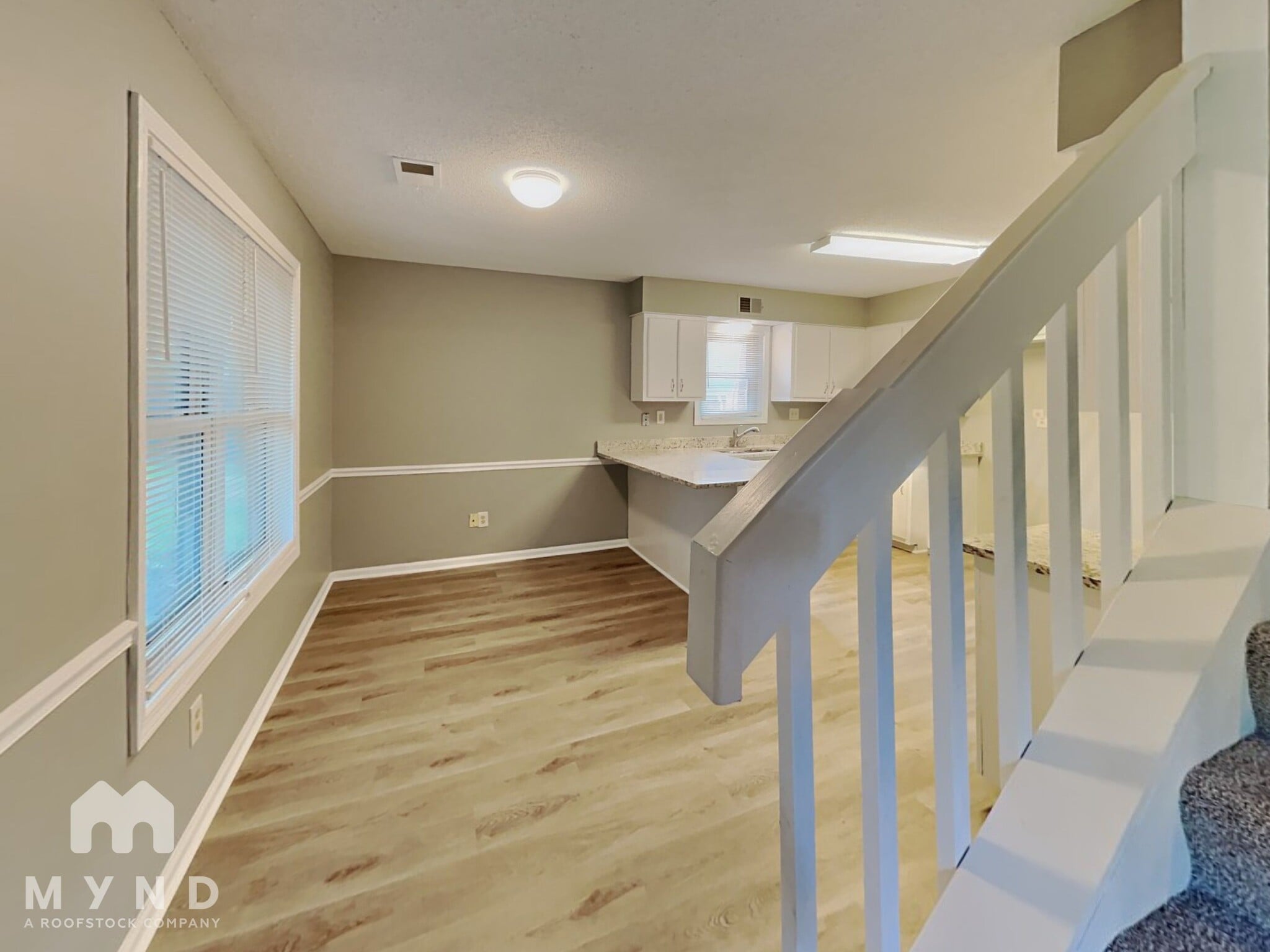 Building Photo - 6718 Lake Point Cir