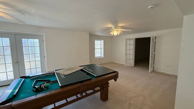Building Photo - Spacious Colonial in Austin Ridge