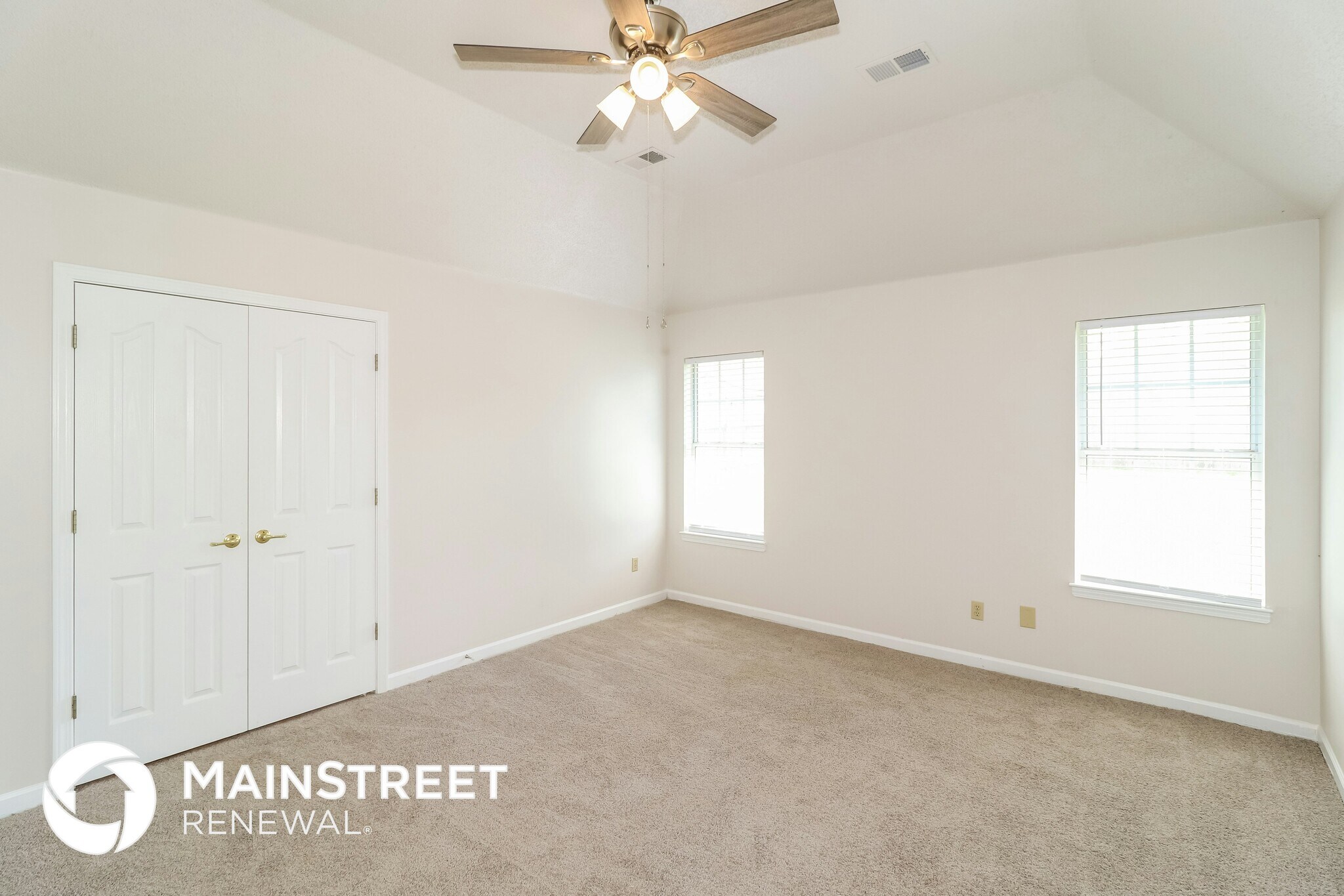 Building Photo - 2323 Kindlewood Dr