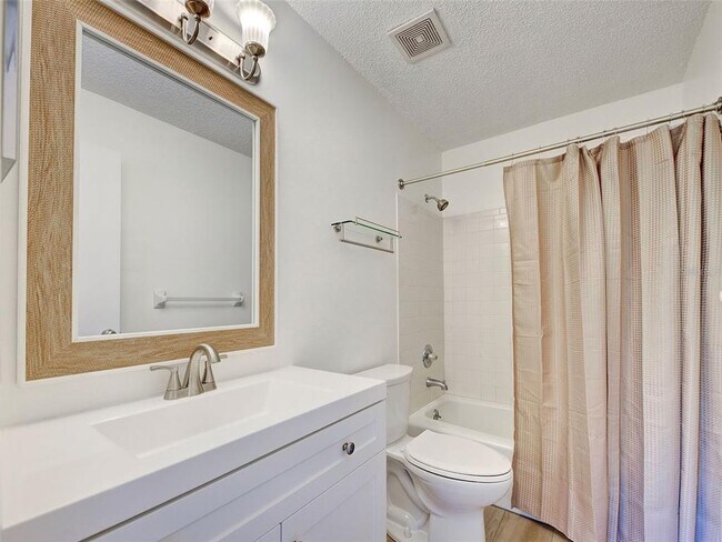 Building Photo - 7237 Cloister Dr