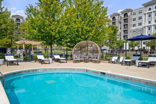 Building Photo - 1155 Museum Blvd