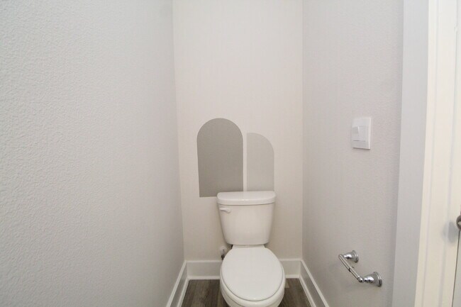 Building Photo - Nature Creek 3BD Townhome w/ Garage, Pool ...