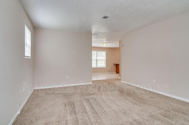 Building Photo - 3453 Pine Hill Rd