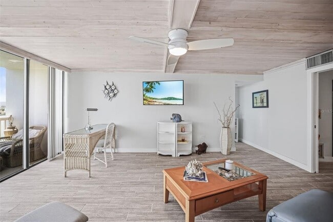 Building Photo - 500 Treasure Island Causeway