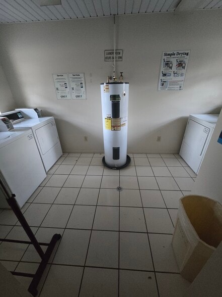 On-site laundry - 108 Lacosta Ln