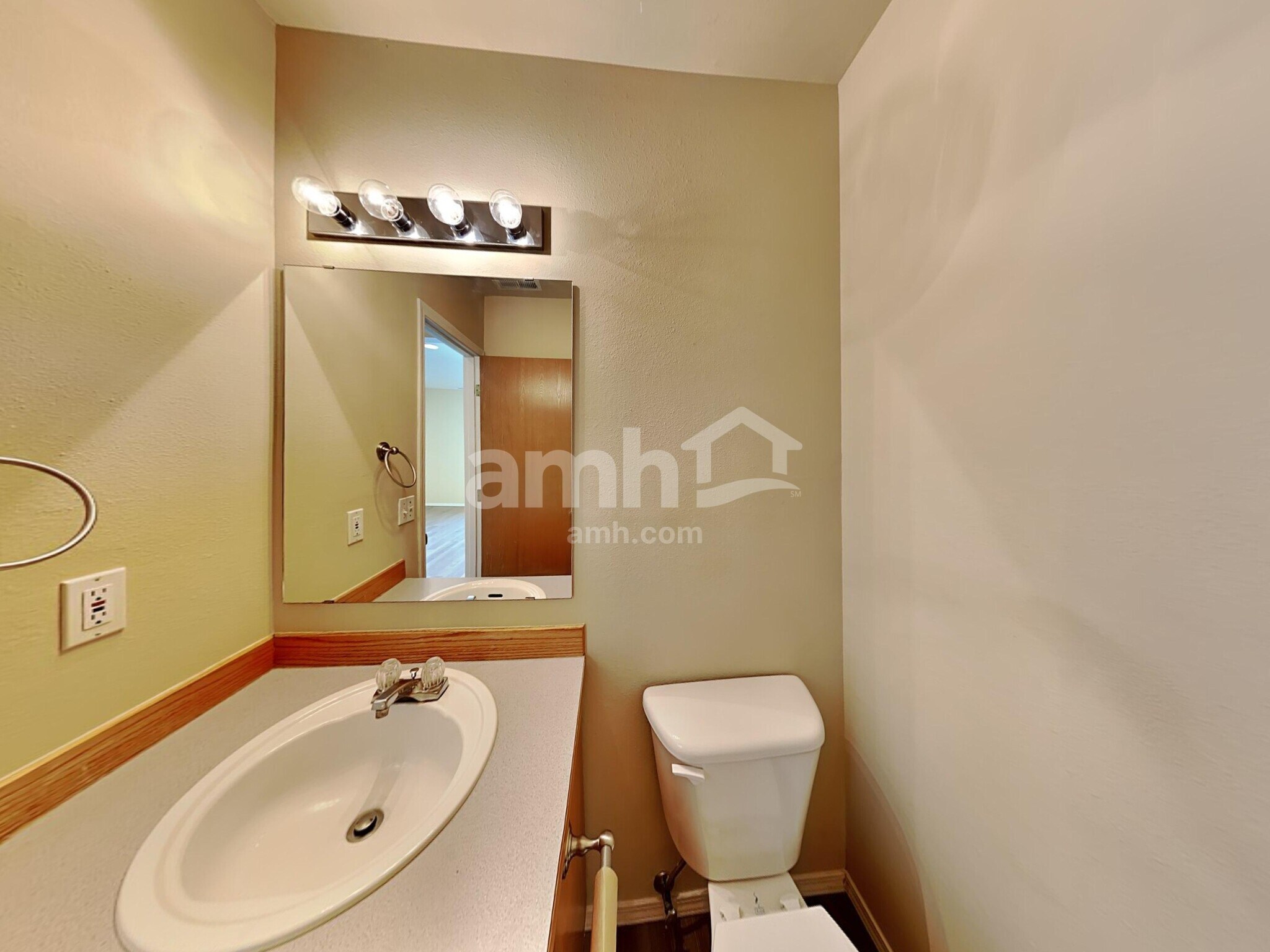 Building Photo - 19610 15th Avenue Ct E