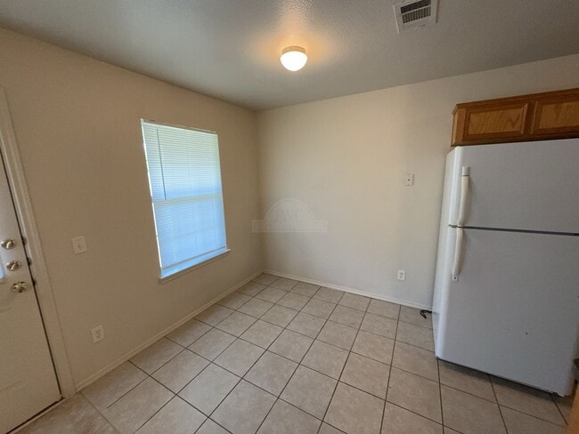 Building Photo - 4002 Eula Bea Ct