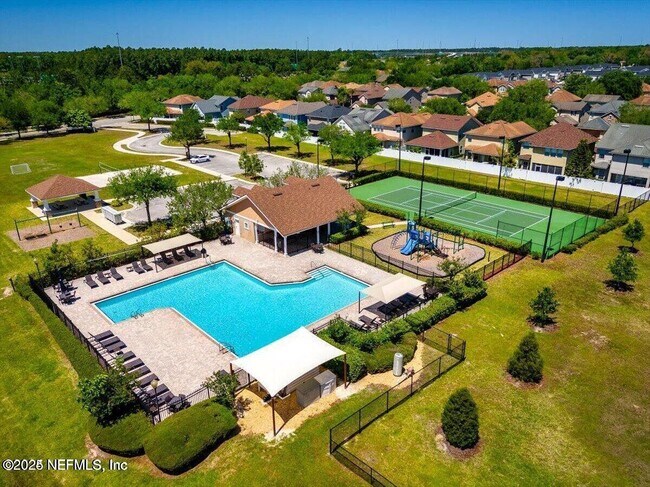 Building Photo - 12192 Chaseborough Way