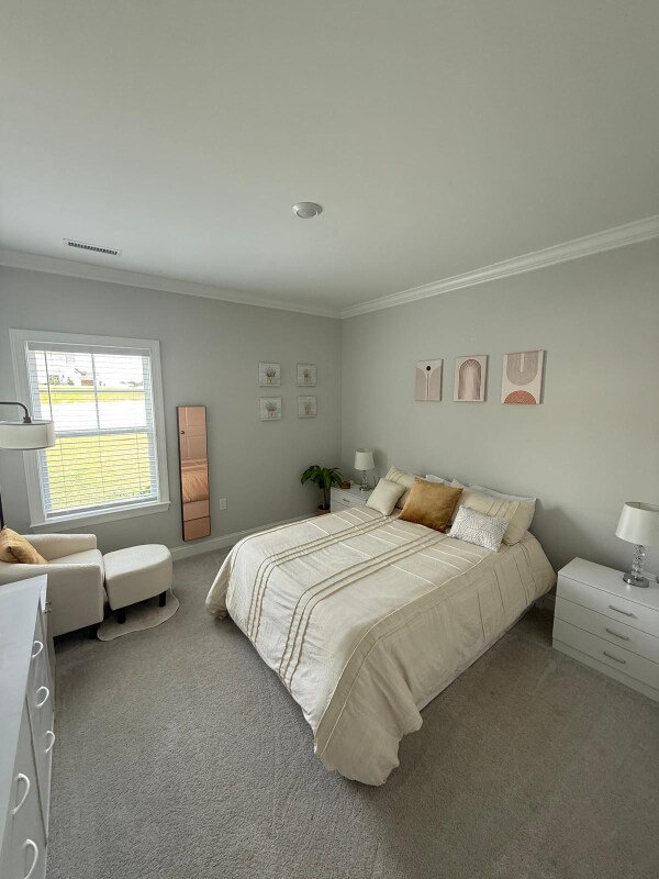 Building Photo - 402 Ravensworth Dr