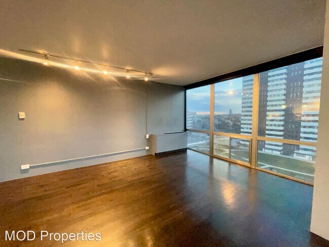Building Photo - 2 br, 2 bath House - 3100 Cherry Creek Dr ...