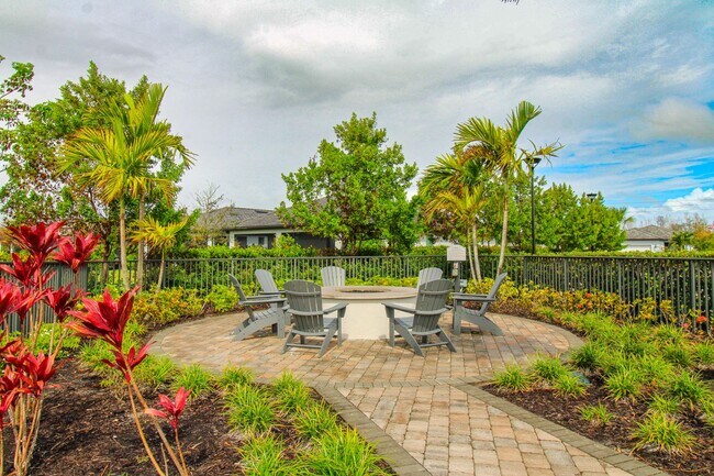 Building Photo - ** STUNNING 2012 NEW CONSTRUCTION 3/2 HOME...