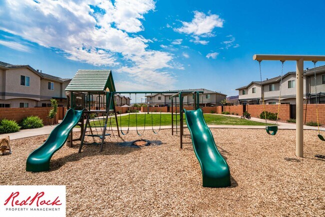 Building Photo - Beautiful townhome in desirable neighborho...